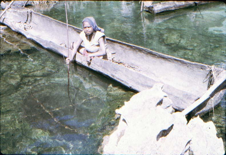 BD/37/132 -
canoes Wissel Lakes 1