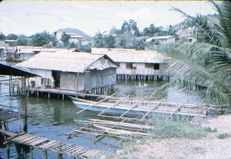 BD/37/140 - 
Jayapura: vissersboten

