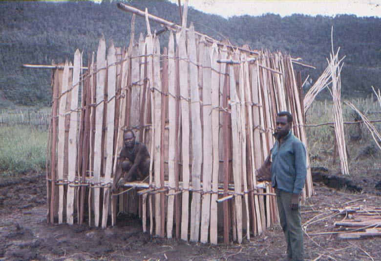 BD/37/153 - 
construction of cabins: Wissel Lakes 6 (construction)
