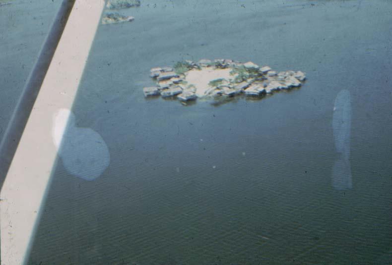 BD/37/224 - 
Lake Sentani: one of the many islands
