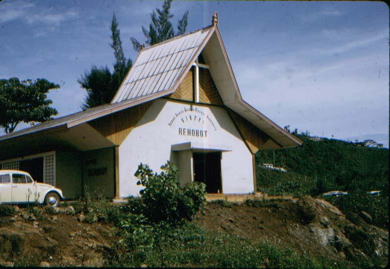 BD/37/91 - 
Protestantse kerk bij Jayapura 2
