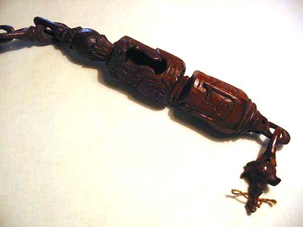 EA/75/3 - 
walll ornament
