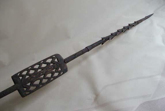 EA/59/57 -
spear