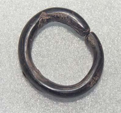 EA/65/49 -
arm ornament