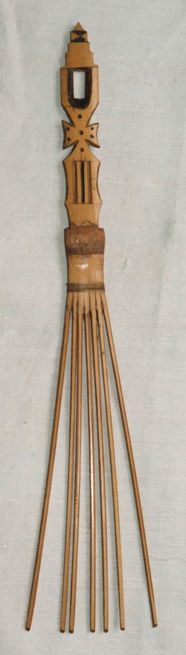 EA/117/3 -
haircomb