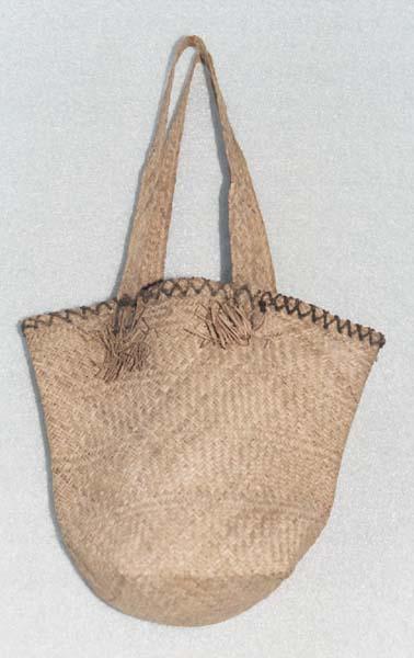 EA/65/42 -
bag