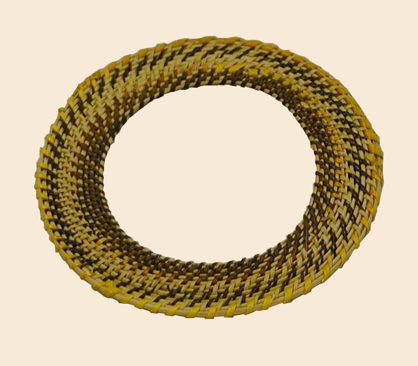 EA/34/9 - 
arm ornament
