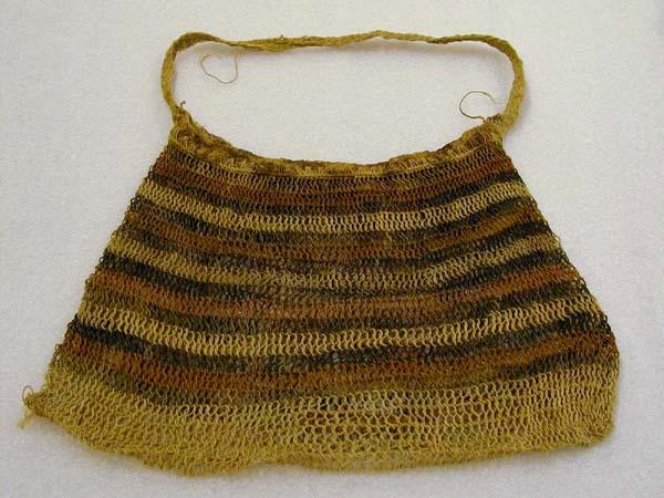 EA/52/35 - 
carrying net
