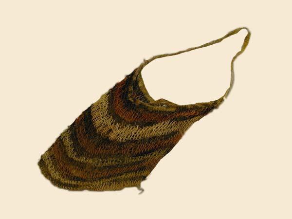 EA/52/42 - 
string bag
