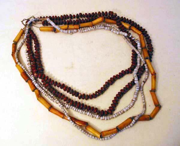 EA/55/9 - 
neck ornament
