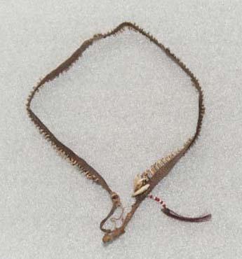 EA/65/19 - 
neck ornament
