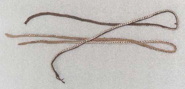 EA/65/20 - 
neck ornament
