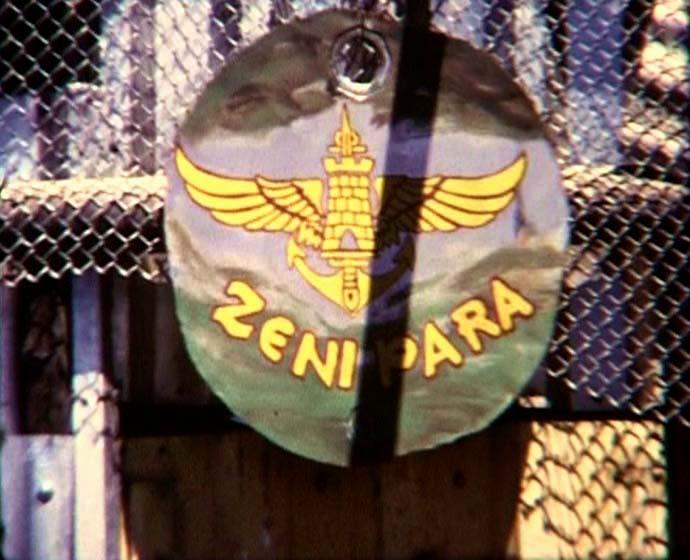 FI/40/27 -
Pugina en vliegveld Wamena