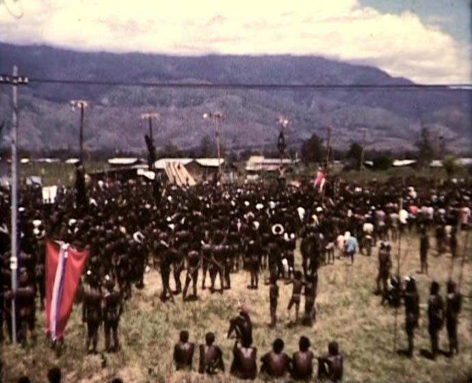 FI/40/27 -
Pugina en vliegveld Wamena