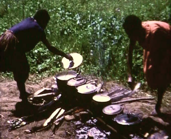 FI/40/27 -
Pugina en vliegveld Wamena