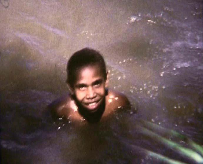 FI/40/27 -
Pugina en vliegveld Wamena