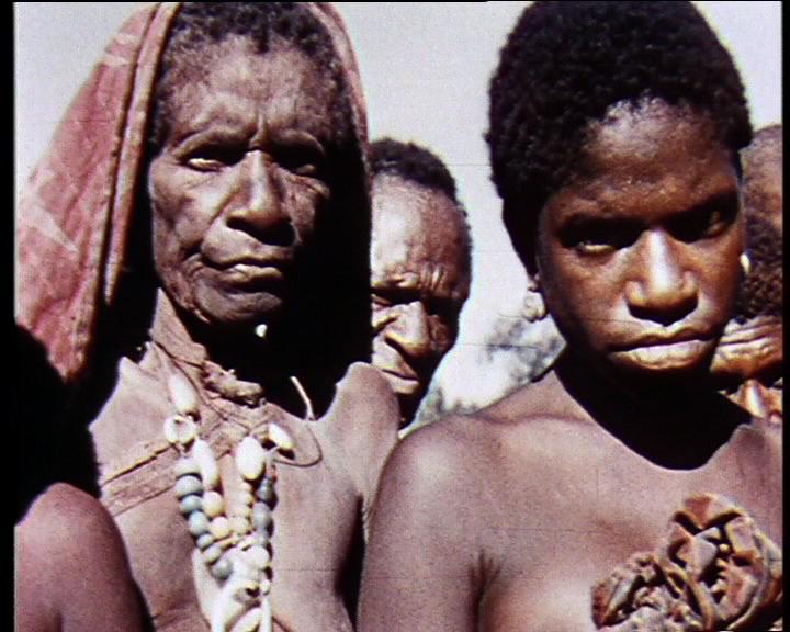 FI/1200/78 - 
Primitief Nieuw Guinea
