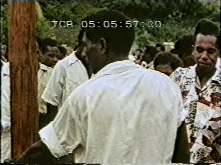 FI/1200/153 - 
Nieuw-Guinea Kroniek 10: Ontspanning in Nieuw-Guinea
