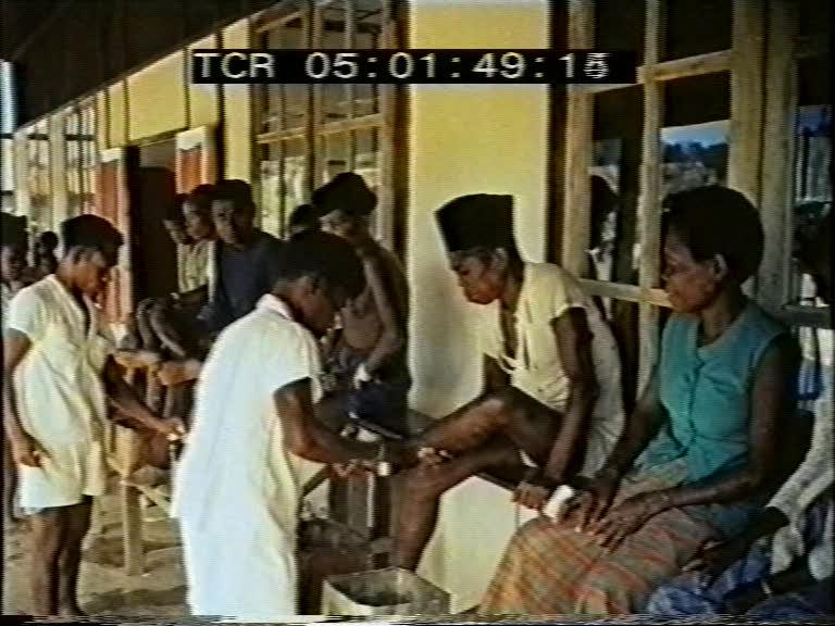 FI/1200/163 -
Nieuw-Guinea Kroniek 20: Gezondheidszorg voor de inheemse bevolking