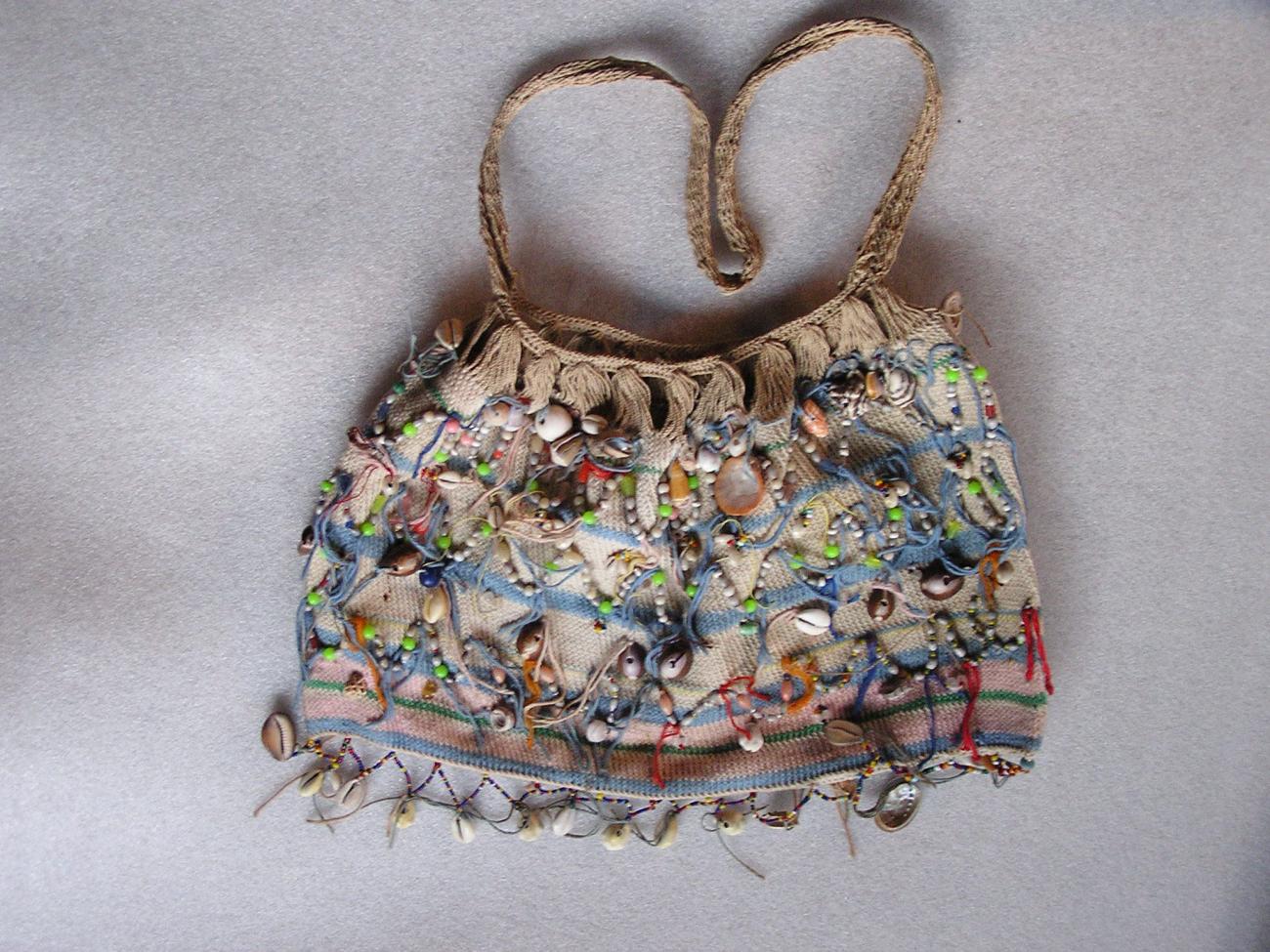EA/142/4 -
tas