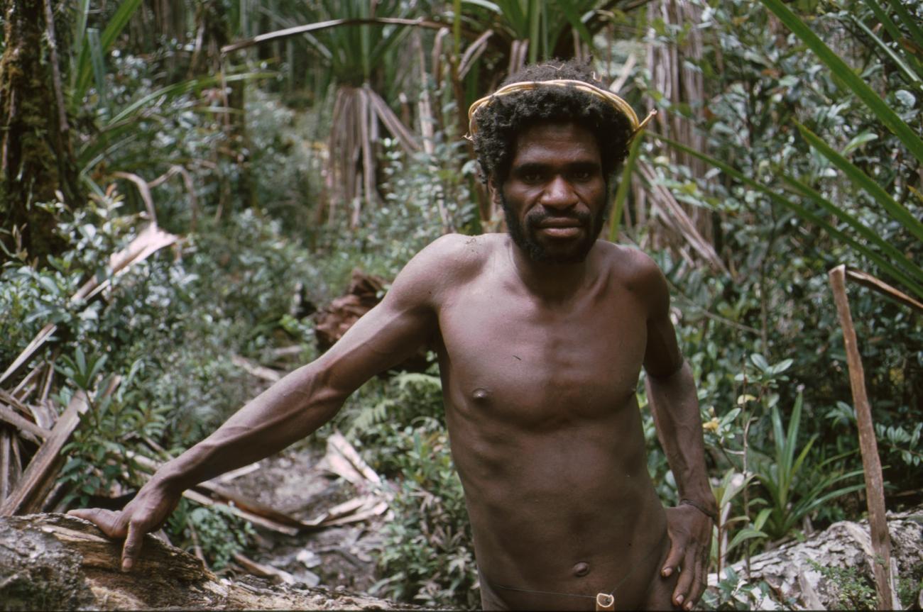 BD/166/20 -
Papua in traditional clothing