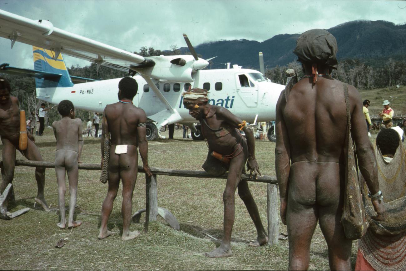 BD/166/253 -
Looking around at the airport