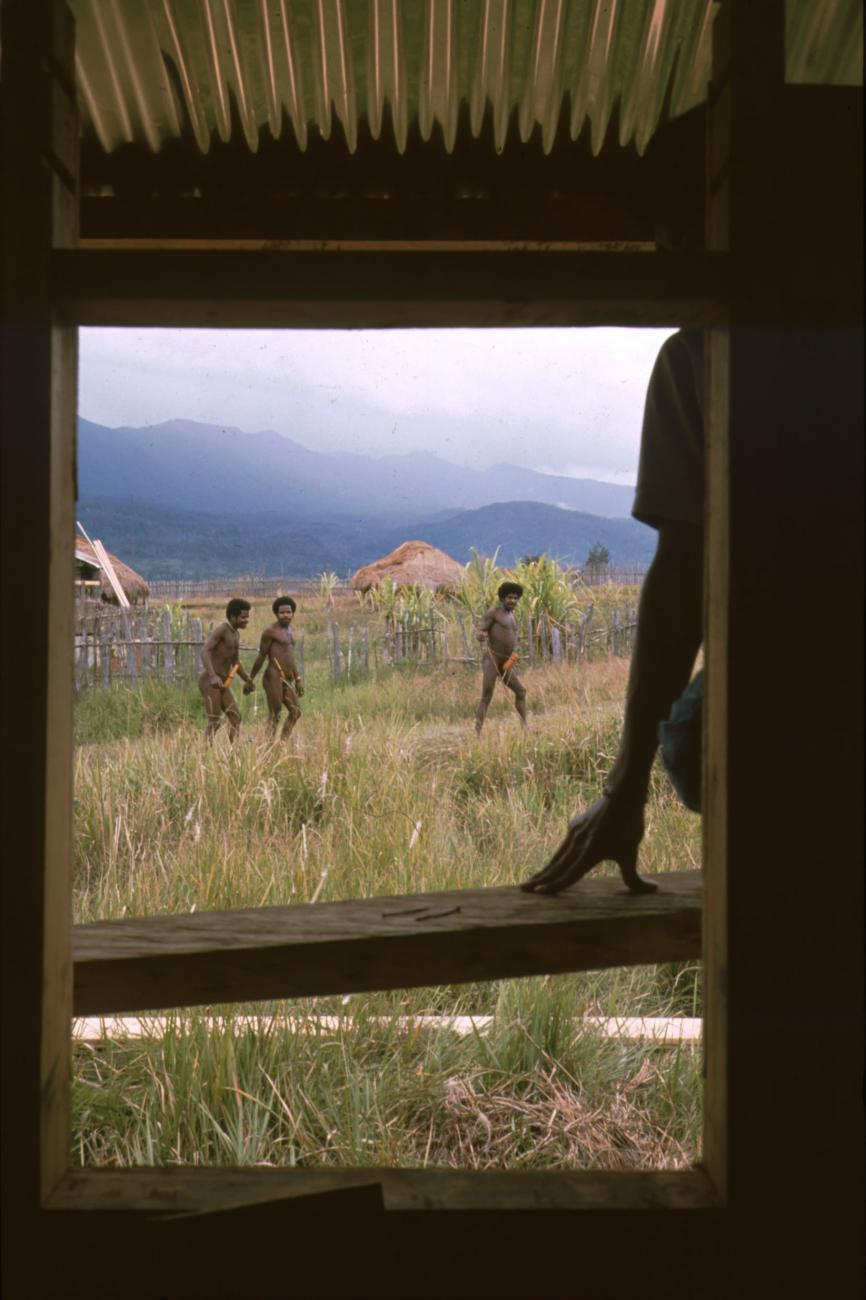 BD/166/38 -
See-through from opening in cabin