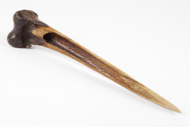 EA/131/22 -
dagger