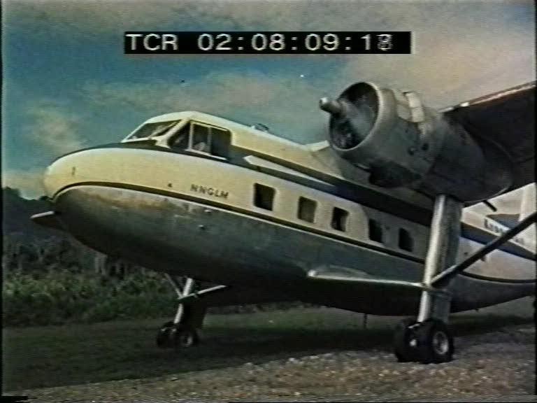FI/1200/160 -
Nieuw-Guinea Kroniek 17: Expeditie naar het Sterrengebergte, deel 1