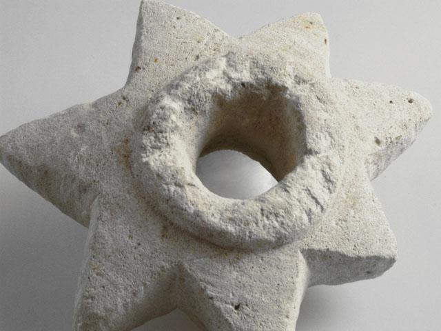 EA/221/6 - 
stone
