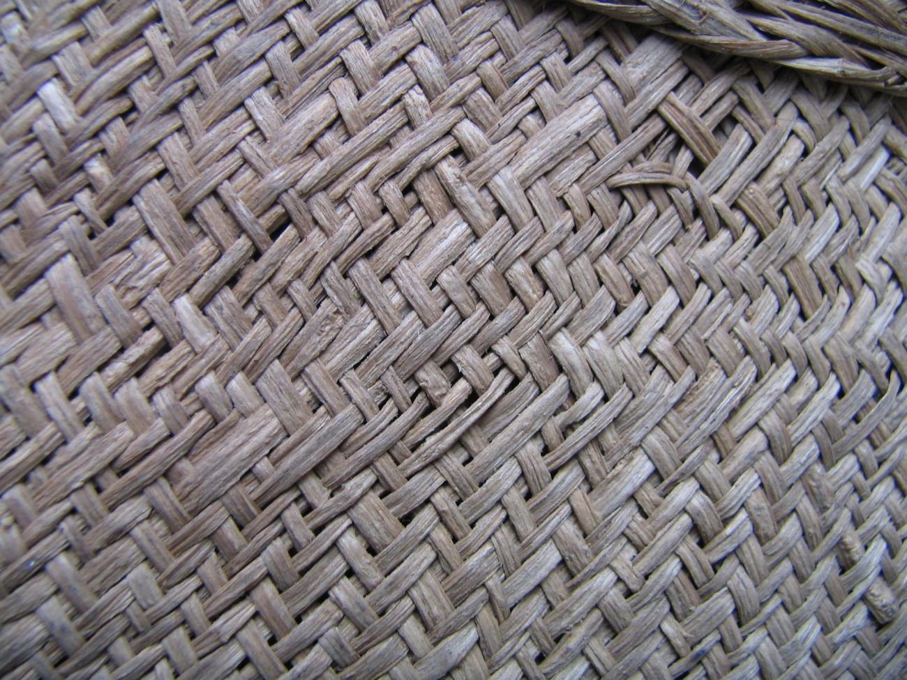 EA/199/1 - 
ornamental bag
