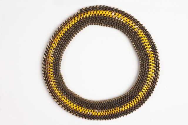EA/253/25 -
armband