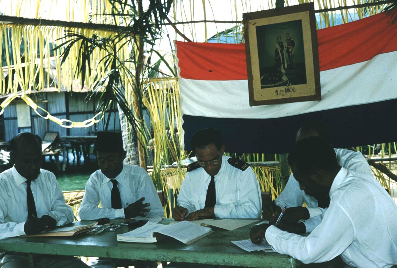 BD/209/7067 -
Verkiezingen Nieuw Guinea Raad