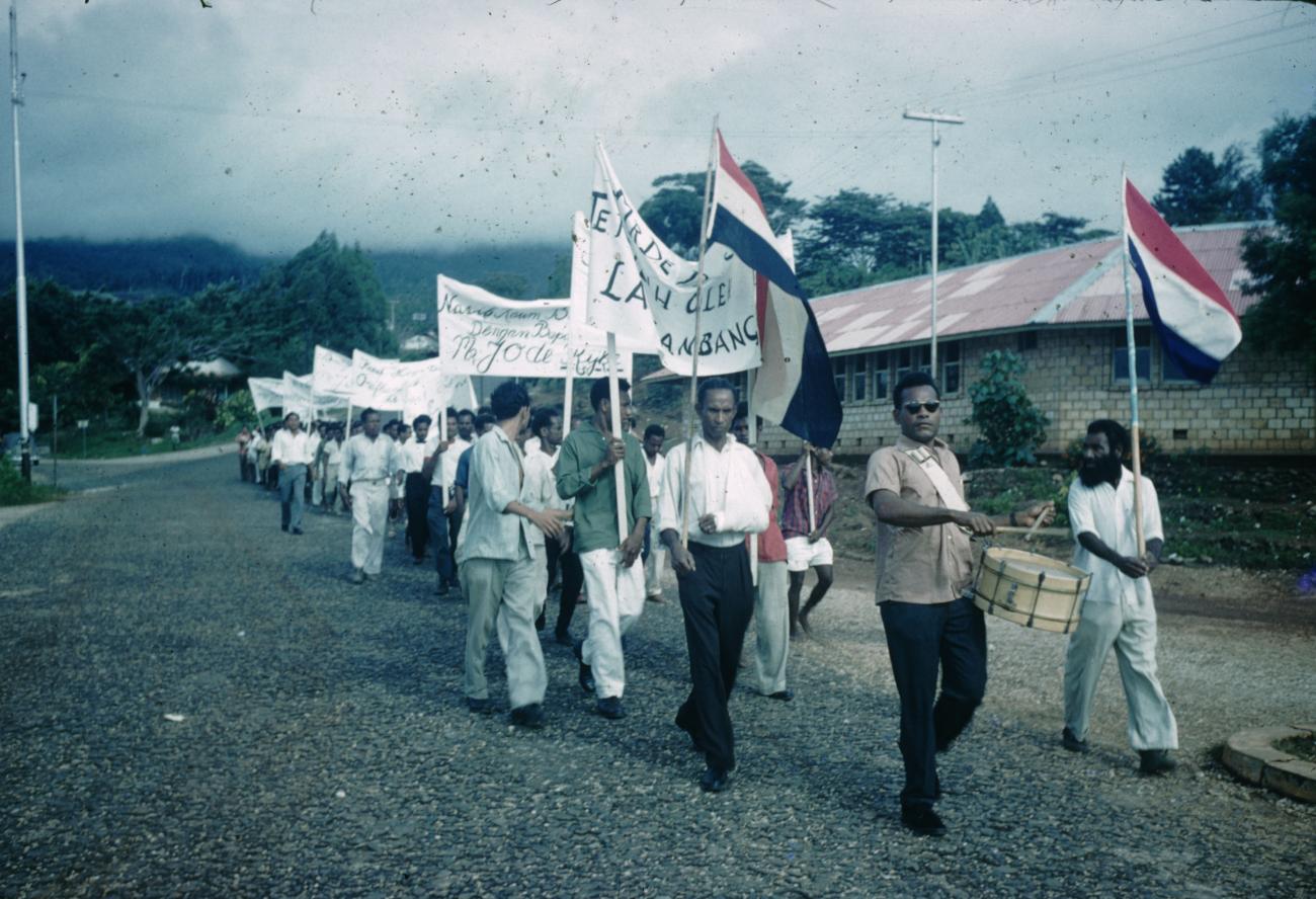 BD/209/7121 -
Verkiezingen Nieuw Guinea Raad