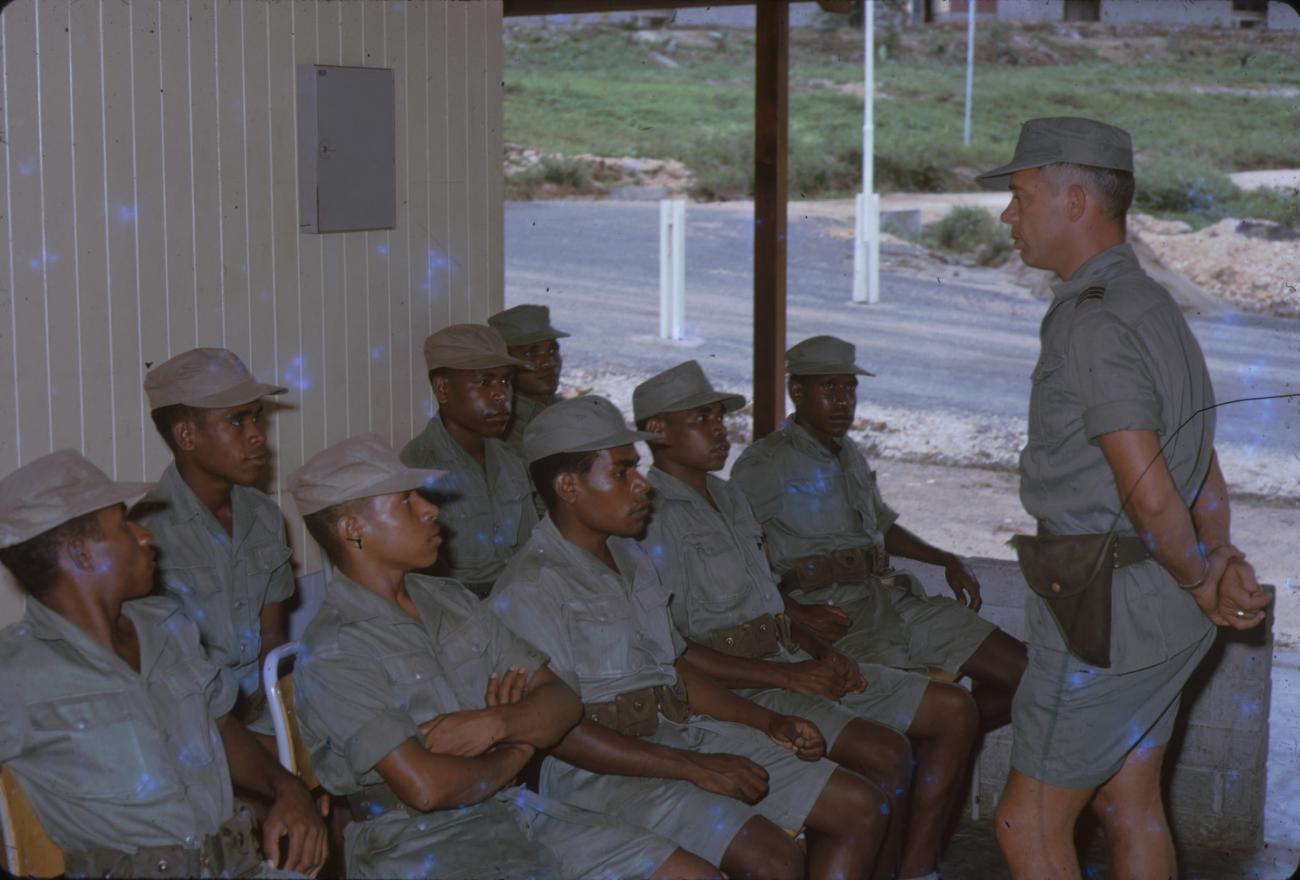 BD/209/9129 -
Opleidingskamp Papoea Vrijwilligers Korps te Manokwari
