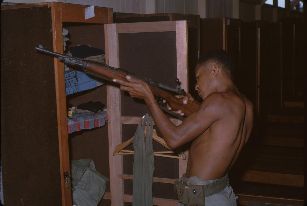 BD/209/9192 - 
Opleidingskamp Papoea Vrijwilligers Korps te Manokwari
