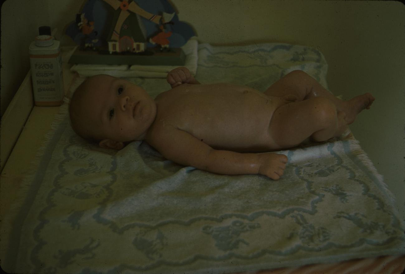 BD/288/55 -
Baby op commode
