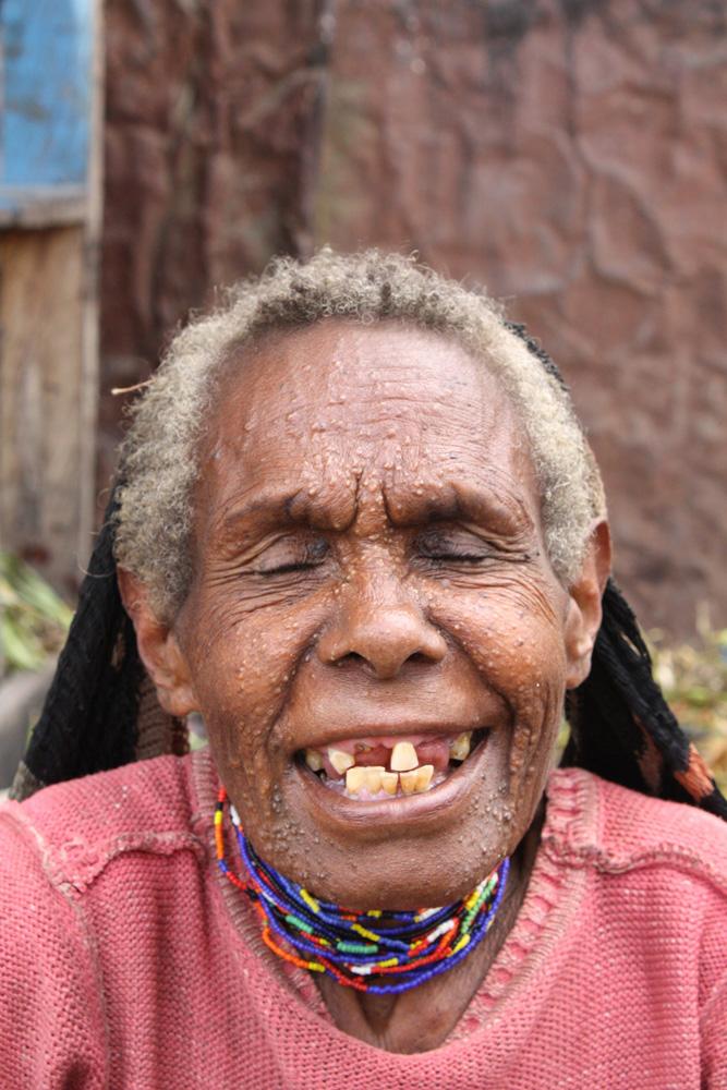 BD/153/61 -
vrouw uit Wamena