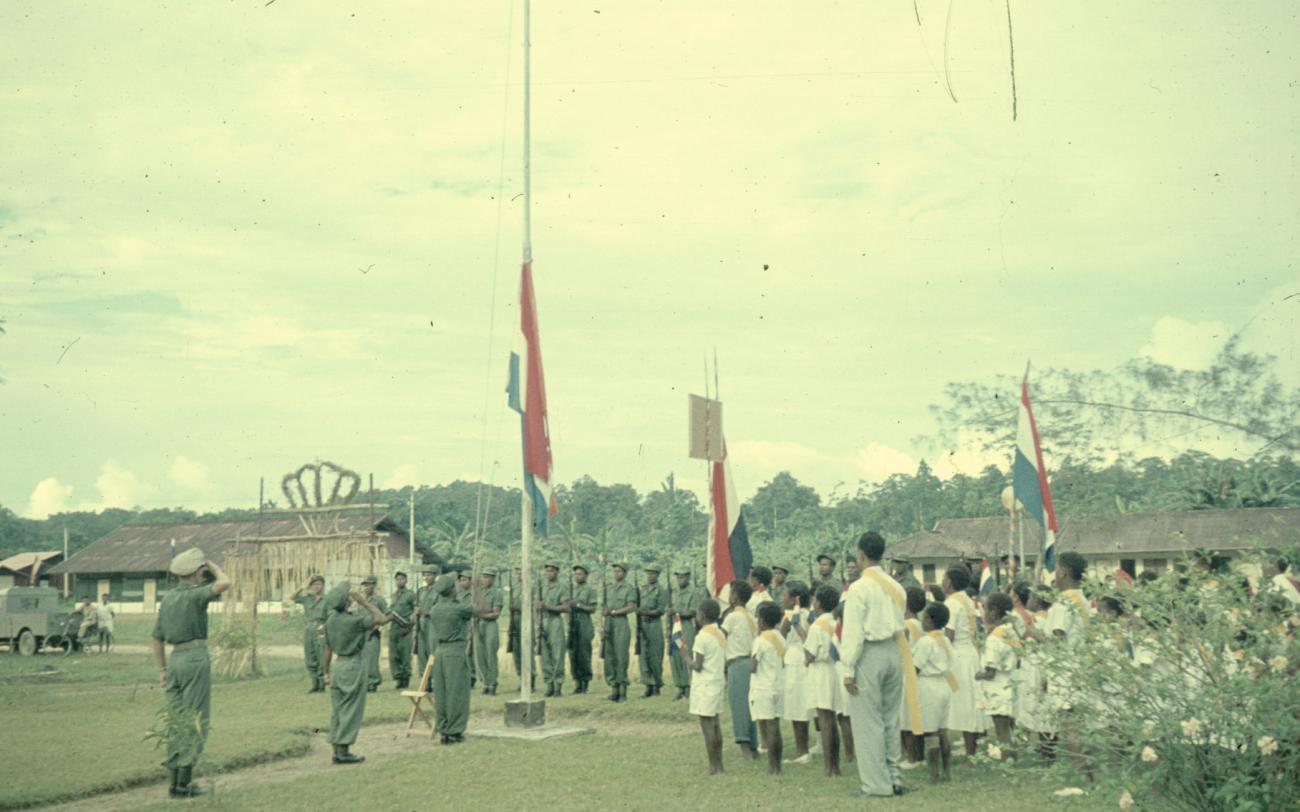 BD/144/405 - 
Koninginnendag
