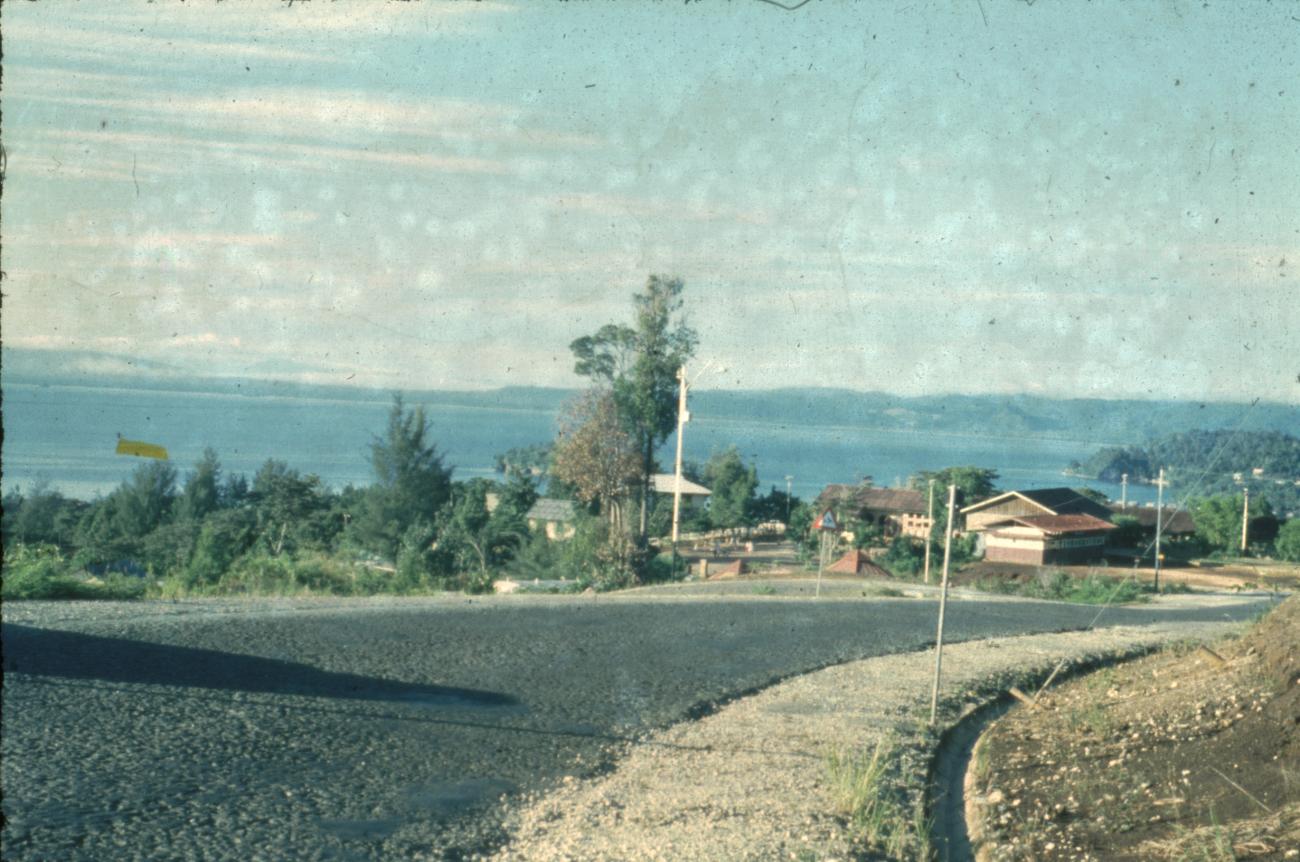 BD/67/143 -
Road at Jayapura