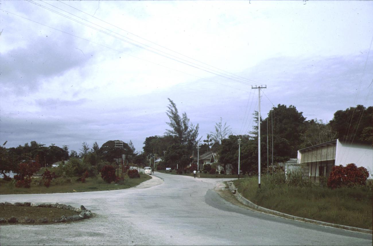 BD/279/70 -
Straatbeeld van Manokwari