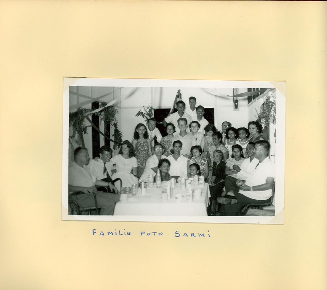 BD/83/76 -
"Family portrait Sarmi"