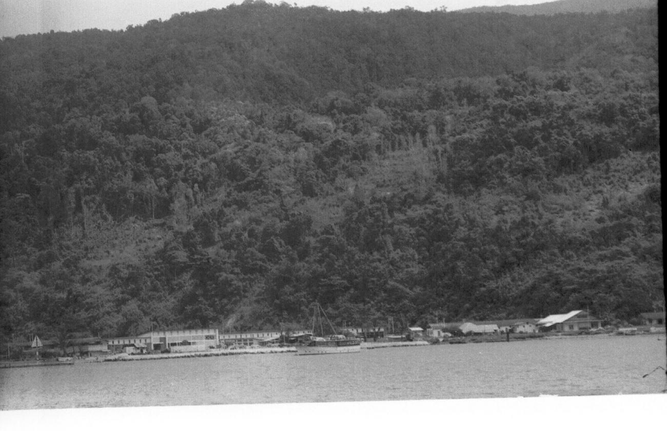 BD/133/104 -
Sarmi-Hollandia: View on Hollandia harbor