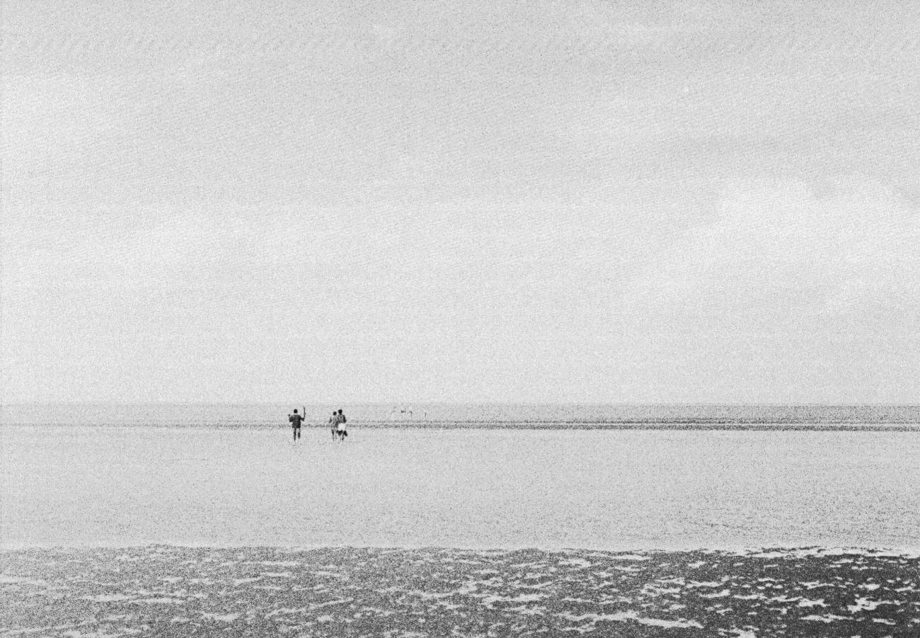 BD/133/1053 - 
Strand met zee op de achtergrond
