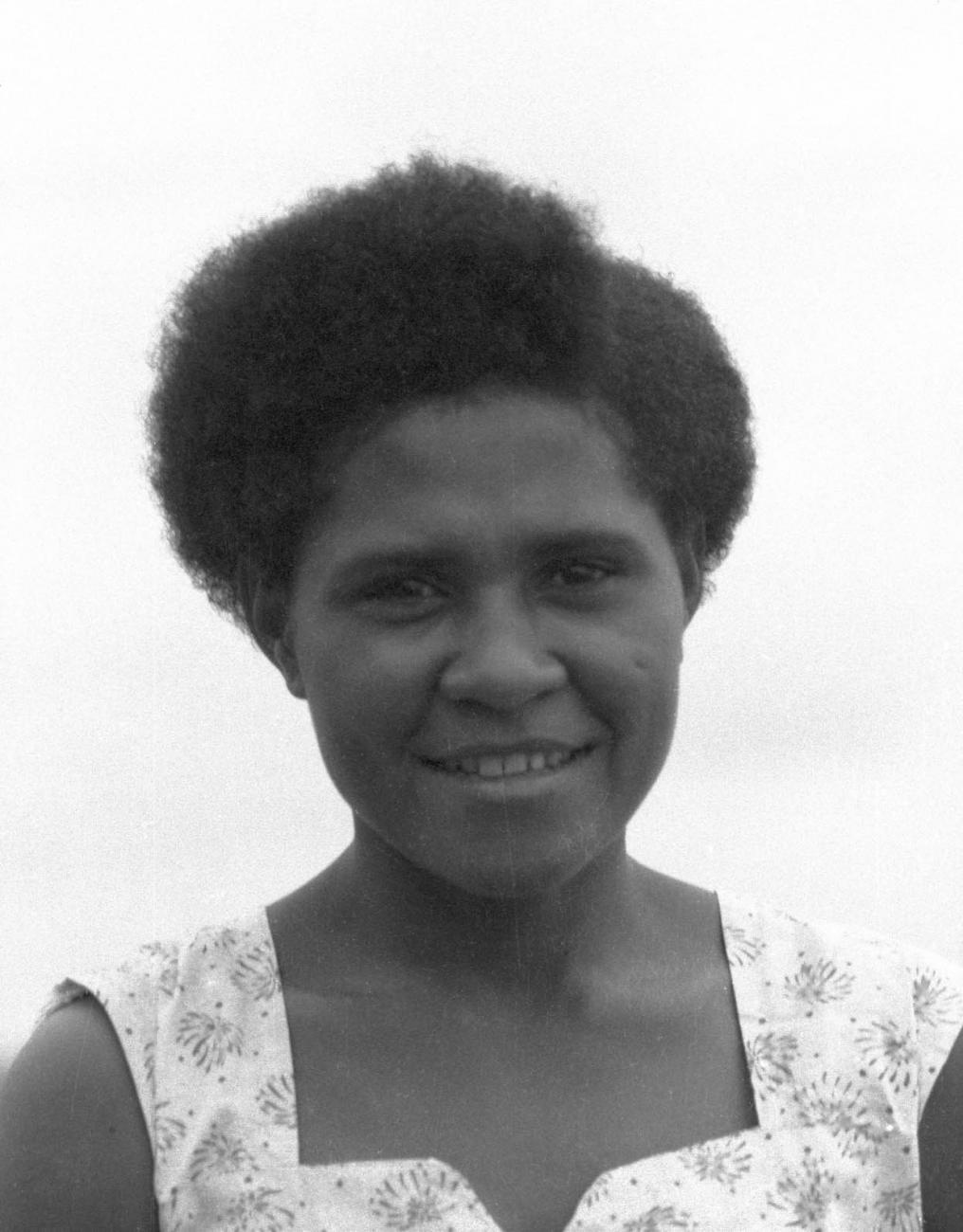 BD/133/458 -
Portret van een jonge vrouw