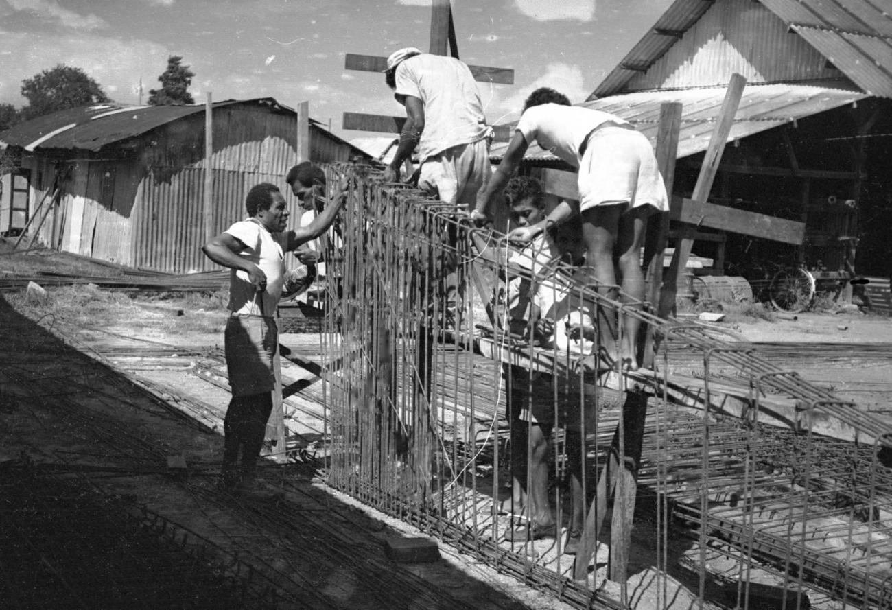 BD/133/485 -
Arbeiders aan het werk
