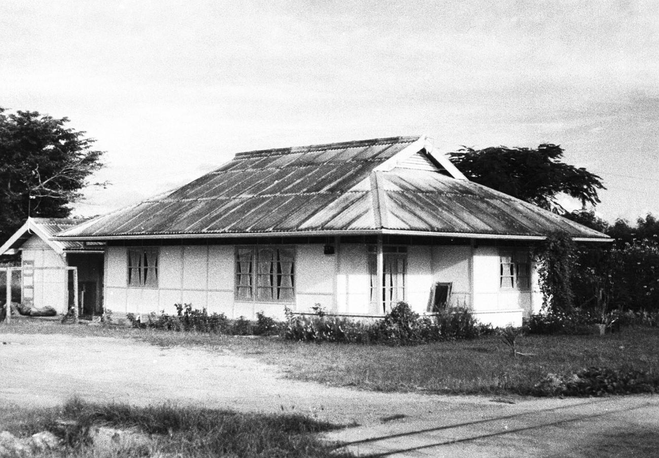 BD/133/813 - 
Een westers huis 
