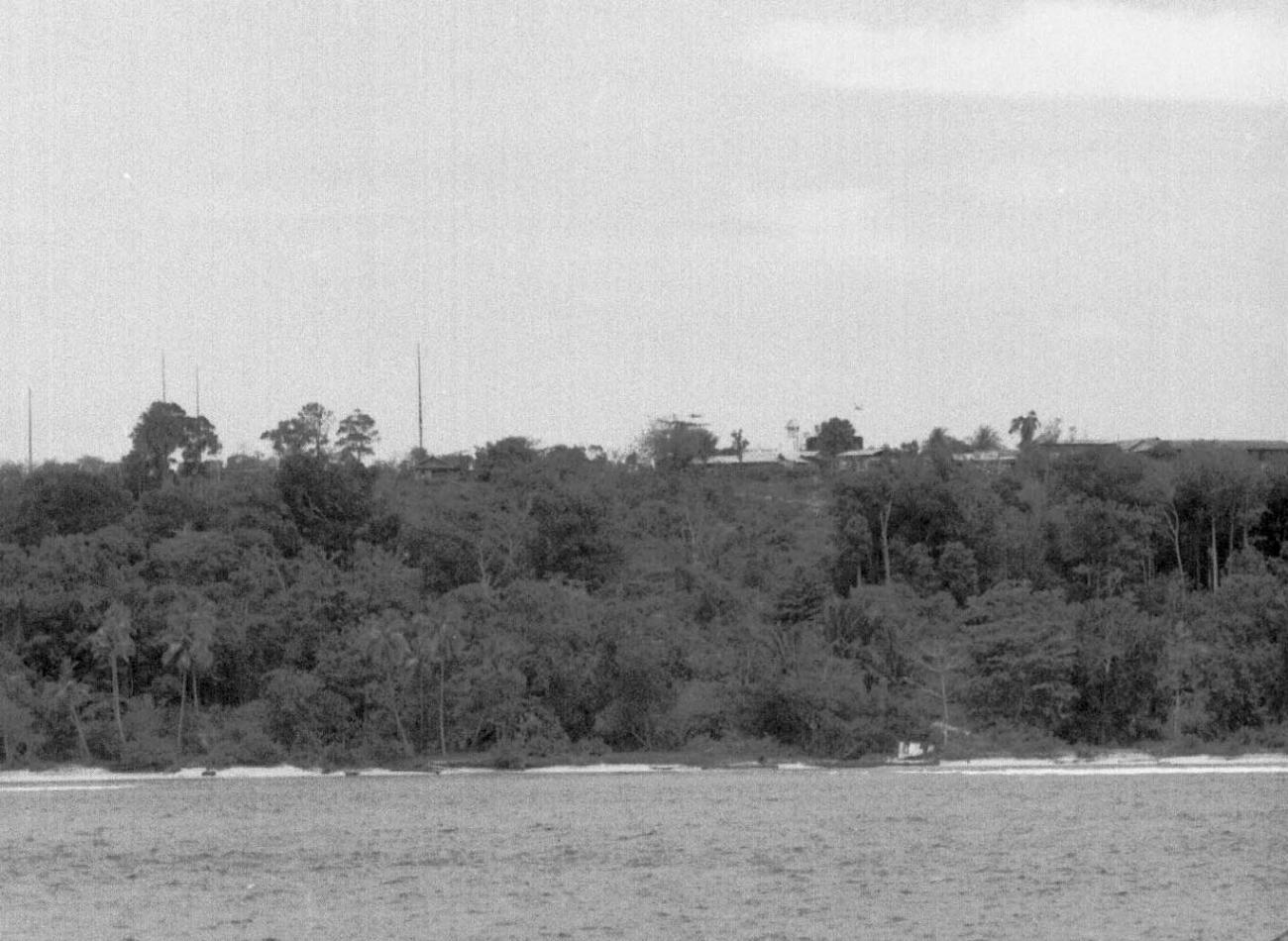 BD/133/92 -
Sarmi-Hollandia: View on the shore