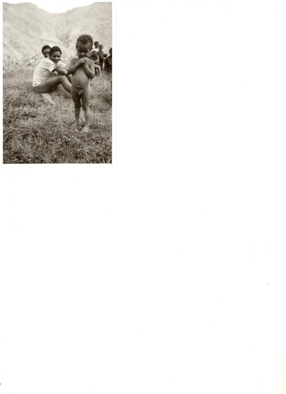 BD/253/60 - 
Kind en aantal mannen
