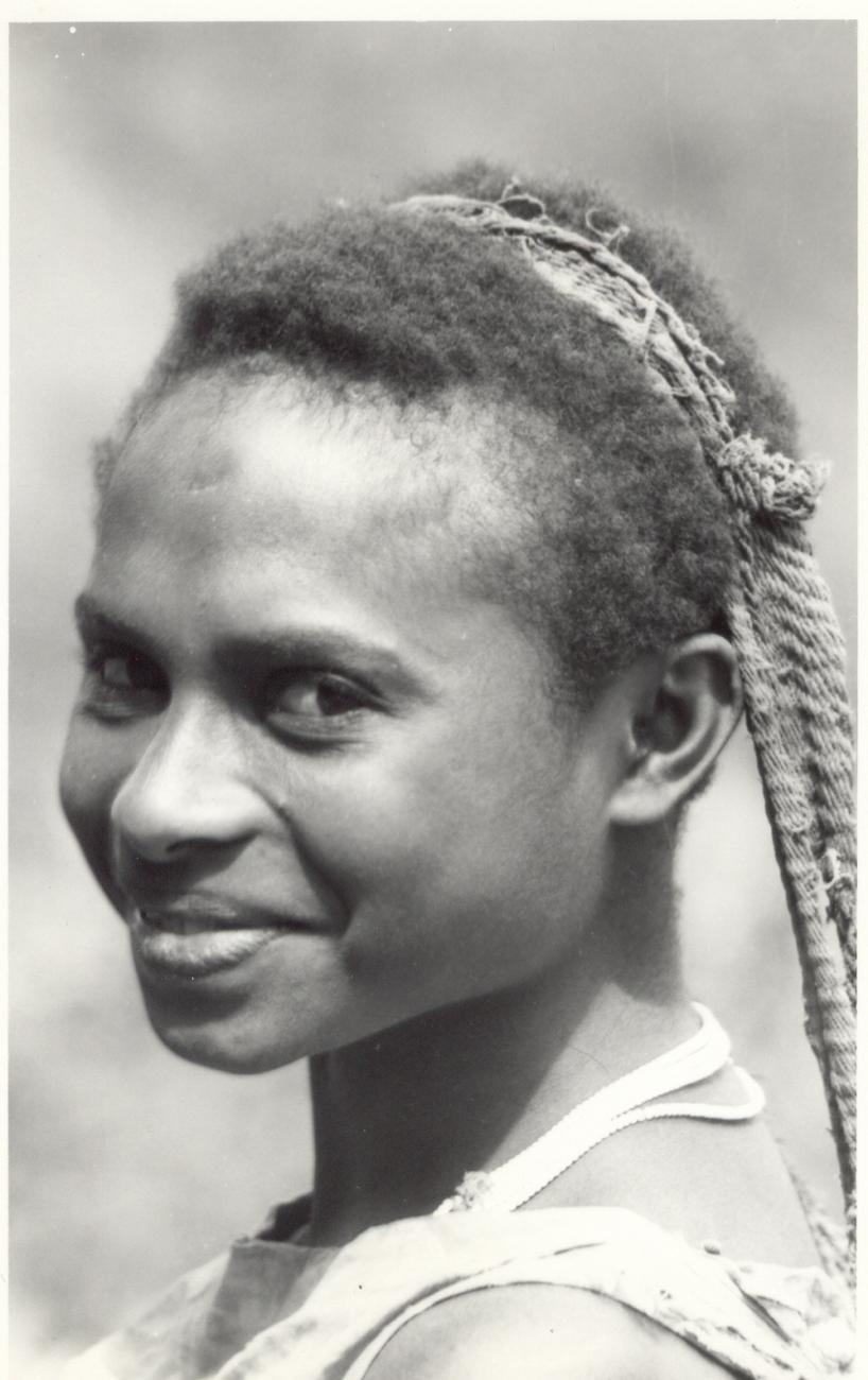 BD/253/86 - 
Portret van een vrouw
